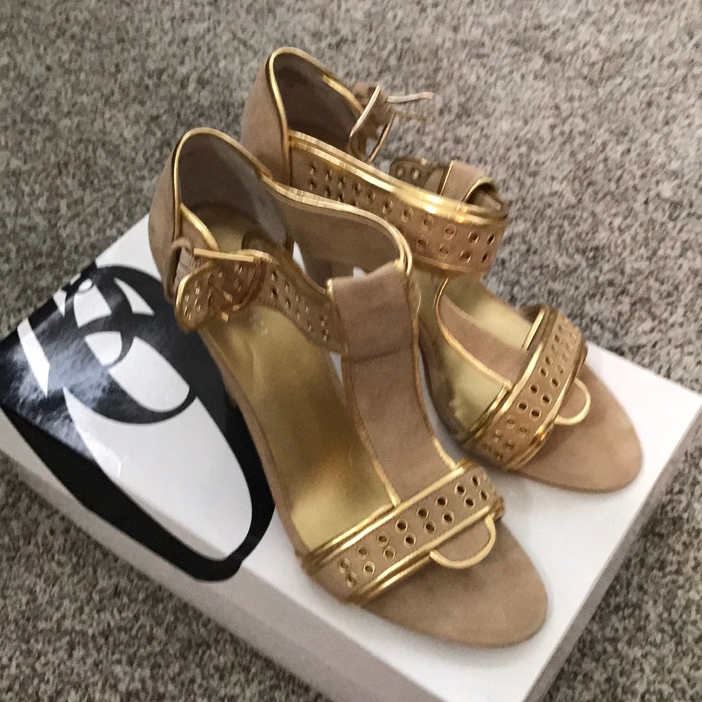 Nine West heels-Never worn
