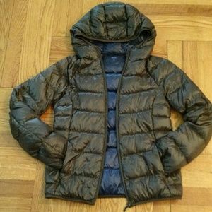 Uniqlo Dark Grey Ultra Lightweight Down Jacket