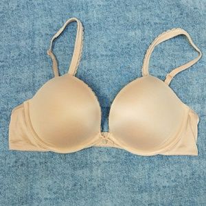 Victoria's Secret Body cream/nude push up bra