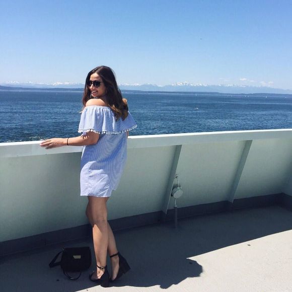 Meet your Posher, Michelle - Picture 1 of 1