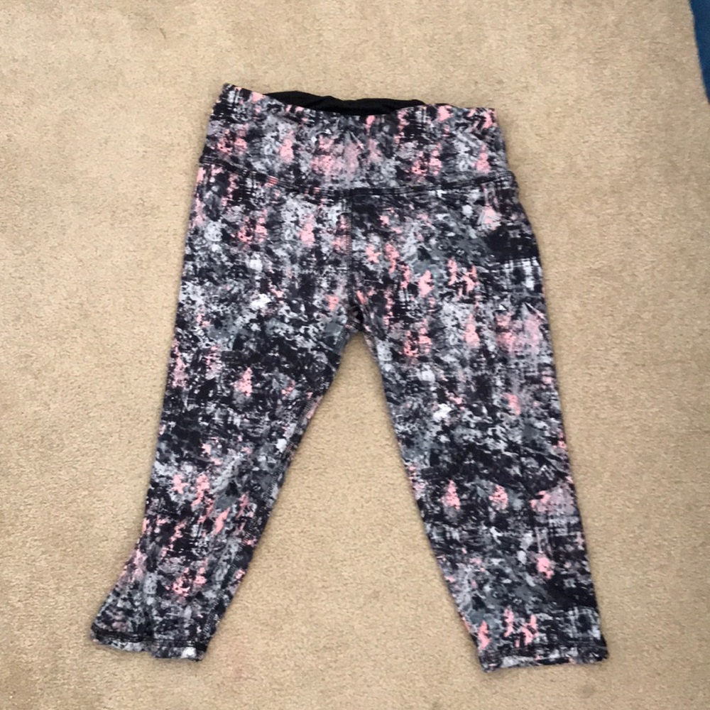 Cropped work out pants