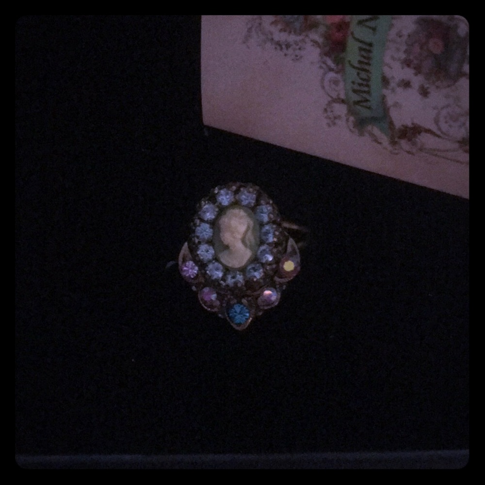 New Michael Negrin Swarovski Crystal Cameo Ring