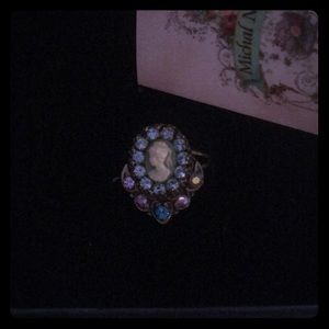 New Michael Negrin Swarovski Crystal Cameo Ring