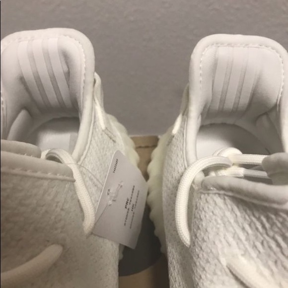 Adidas yeezy 350 v2 cream white main image 2