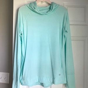 Gap fit workout shirt