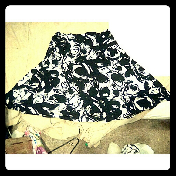 Fun twirly circle skirt - Picture 1 of 1