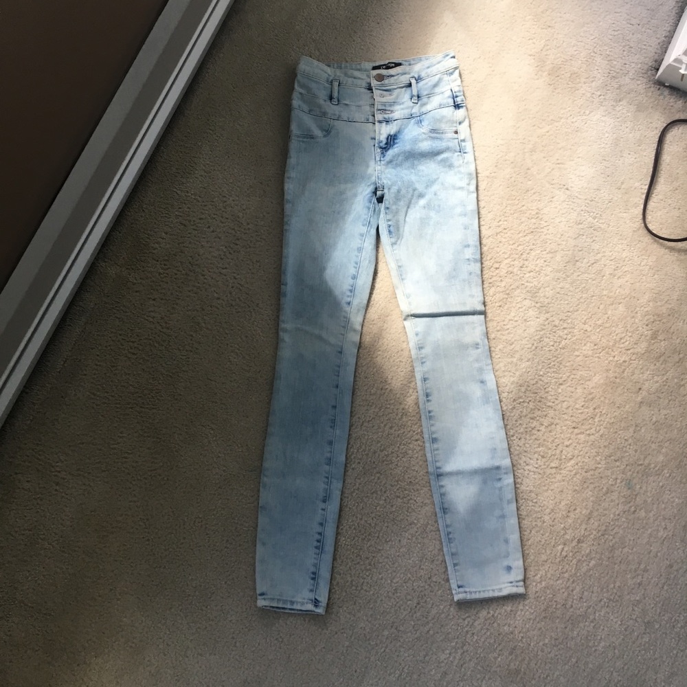 jeans