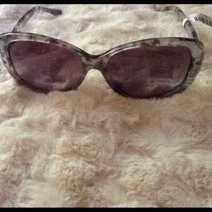 Havana Rectangle Sunglasses
Tory Burch