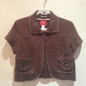 Womens short sleeve jacket.