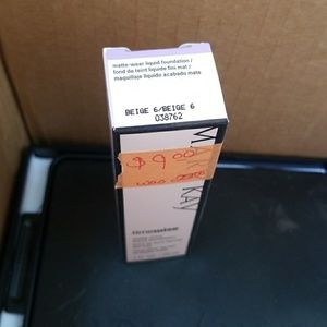 Matte-Wear Foundation