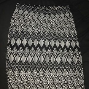 🦄 LuLaRoe XL Cassie