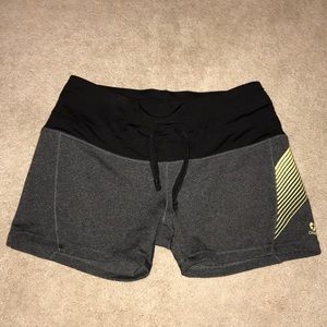 Oiselle KG shorts
