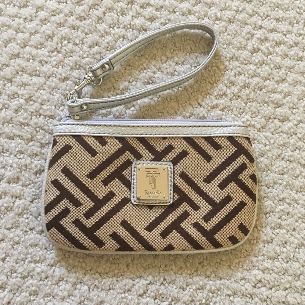 Tignanello Signature Wristlet