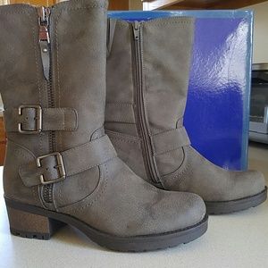 White Mountain Boots