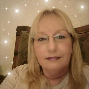 Meet your Posher, Brenda