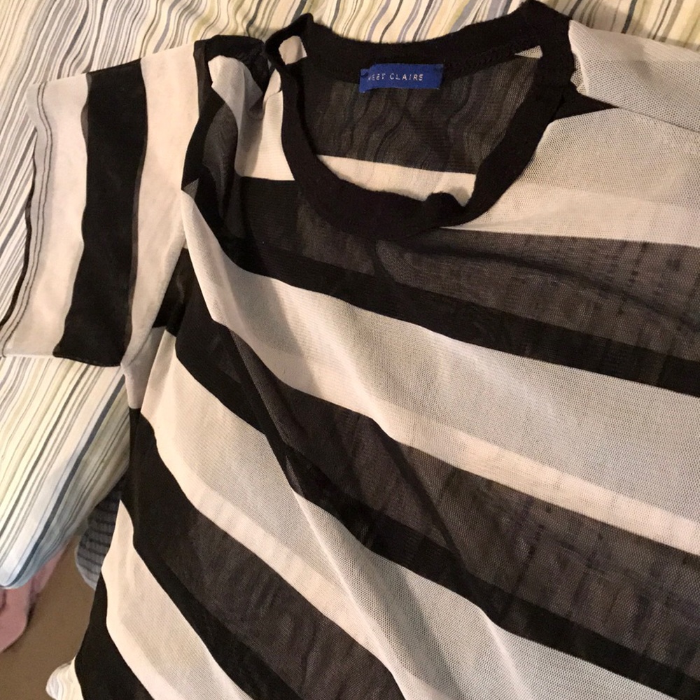 Black & white stripe crop top