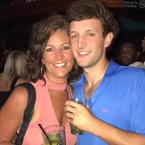 Meet your Posher, Lorri