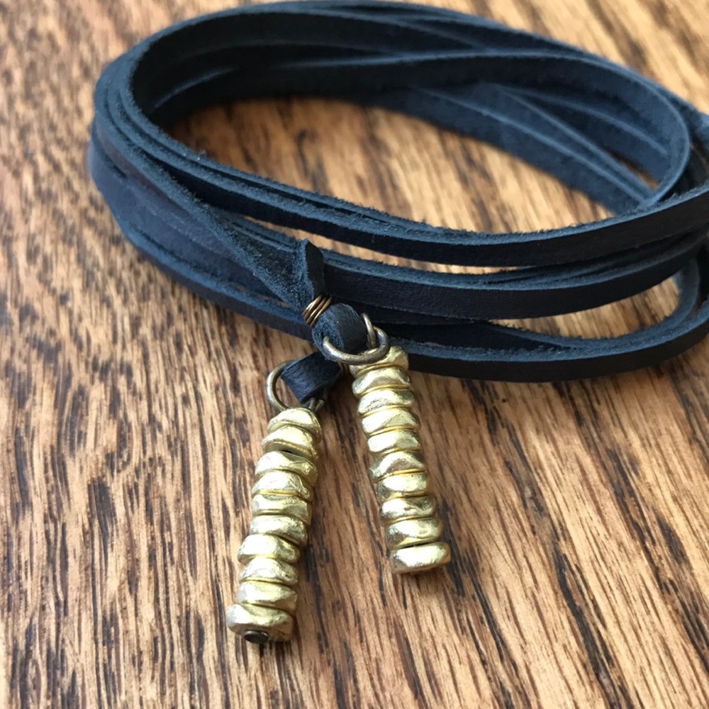 Leather wrap necklace**Boutique**🔥