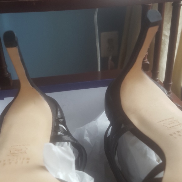 Stuart Weitzman Cajun Strappy Woven Sandal (NWT) - Picture 8 of 8