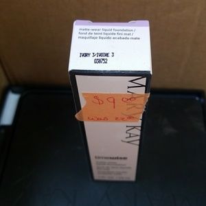 Matte-Wear Foundation