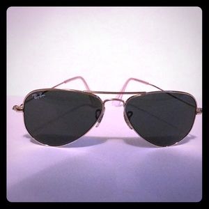 Ray-Ban Aviator Sunglasses (small) 😎