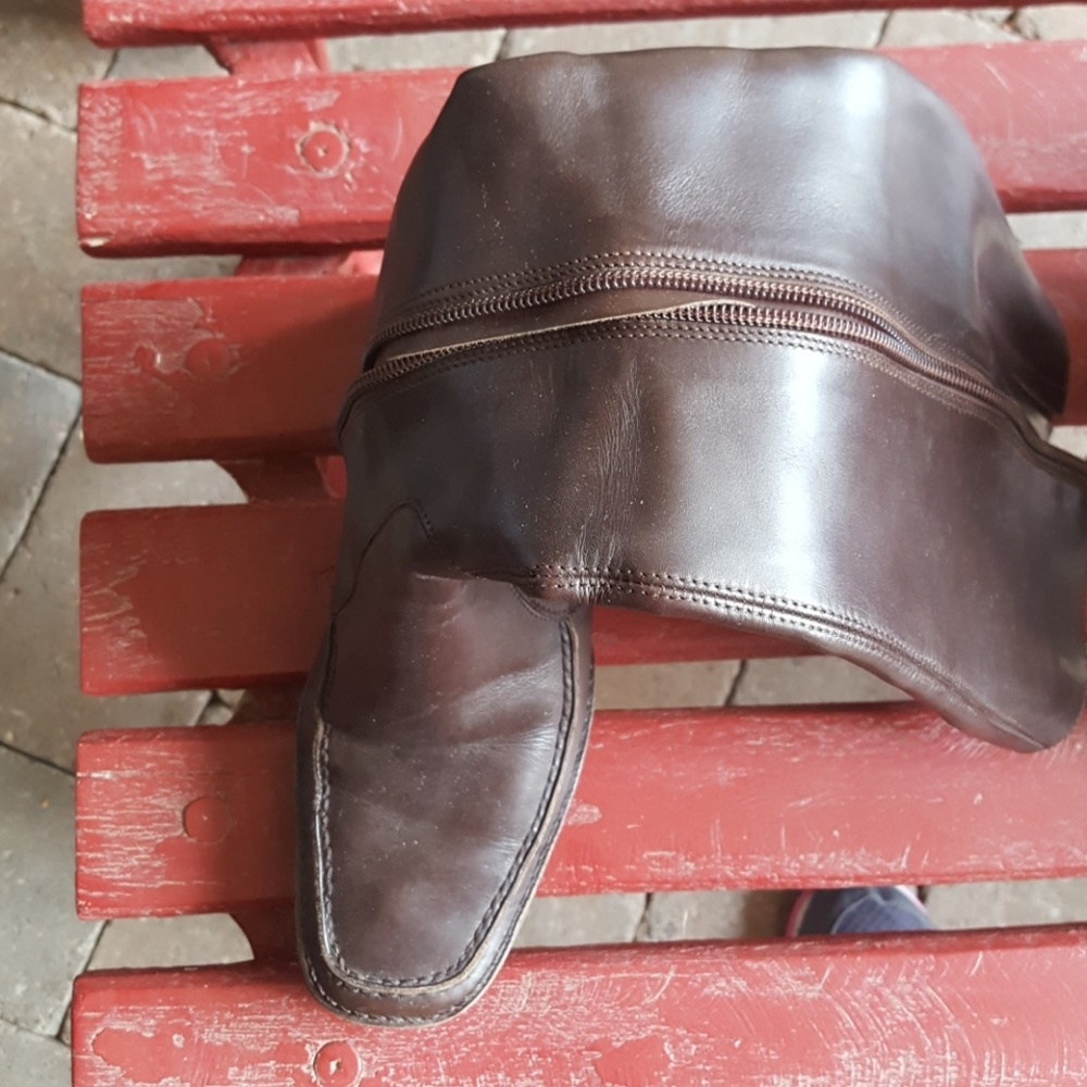 Boots - Picture 2 of 3