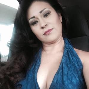 Meet your Posher, Yaneth