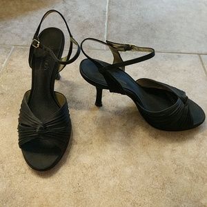 Black Touch of Nina heels