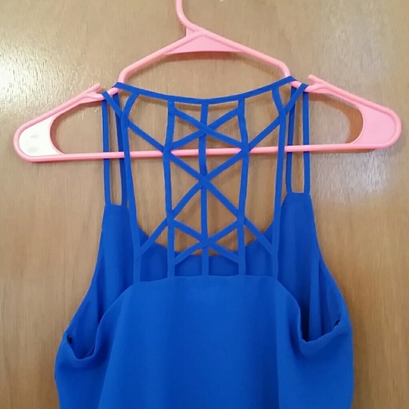 Cute top!🍁 - Picture 2 of 2