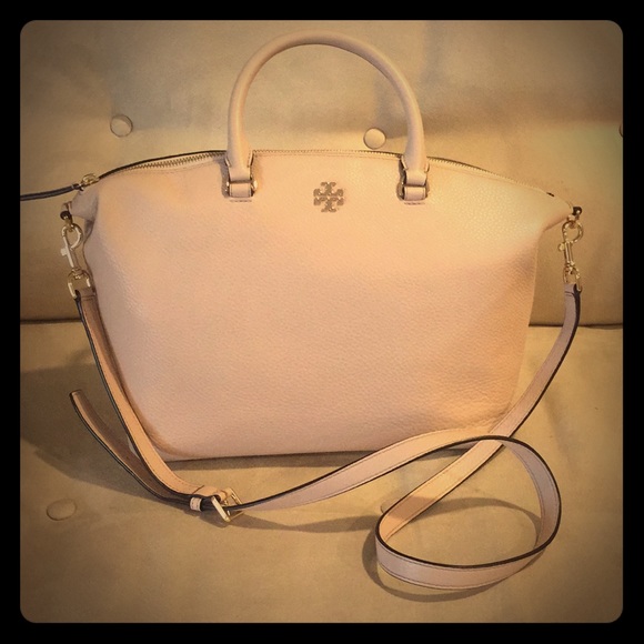 Sold - Picture 1 of 6