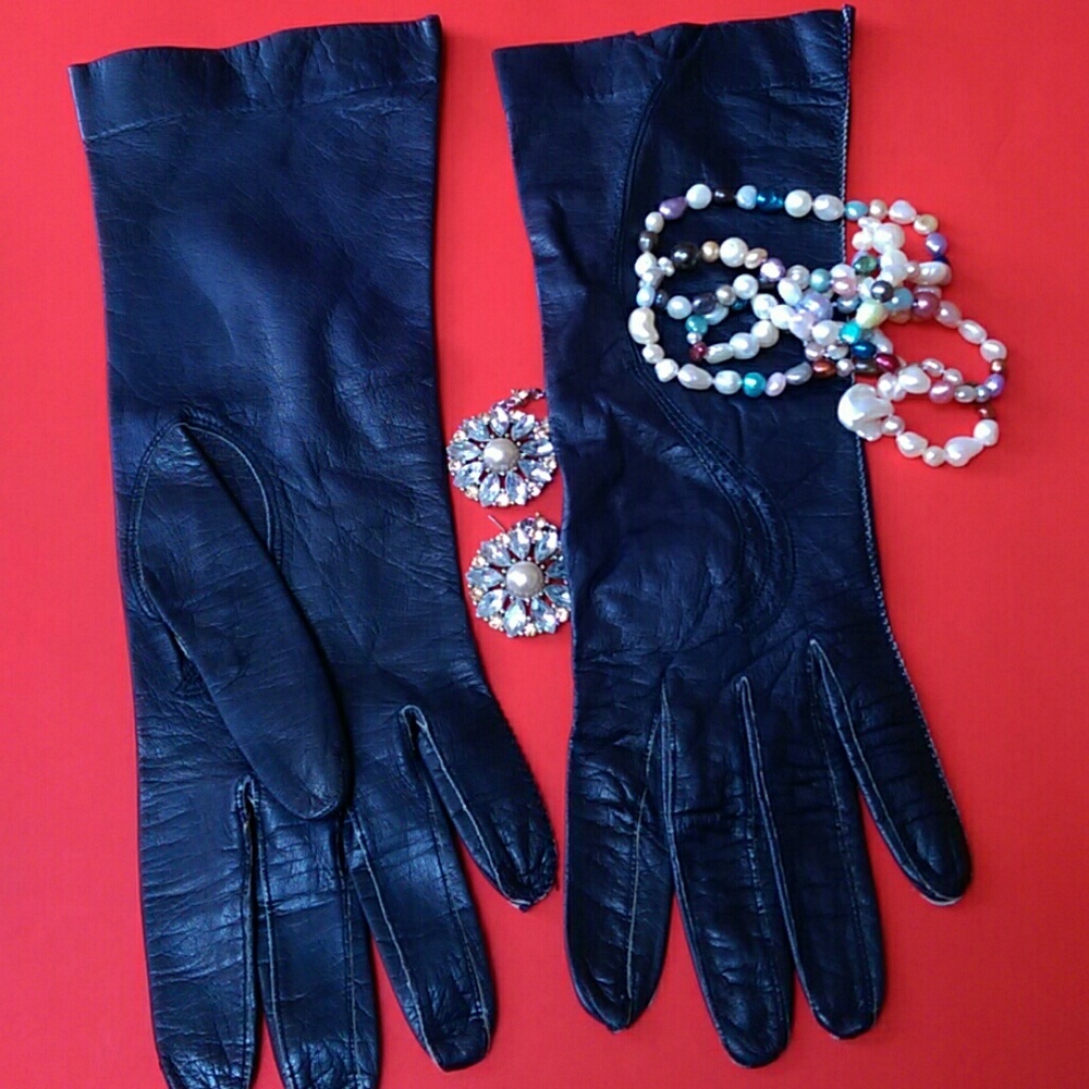Vintage Navy Leather Gloves