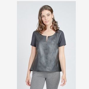 Noir mix media top 🎉🎉🎉 buy fast or in returning