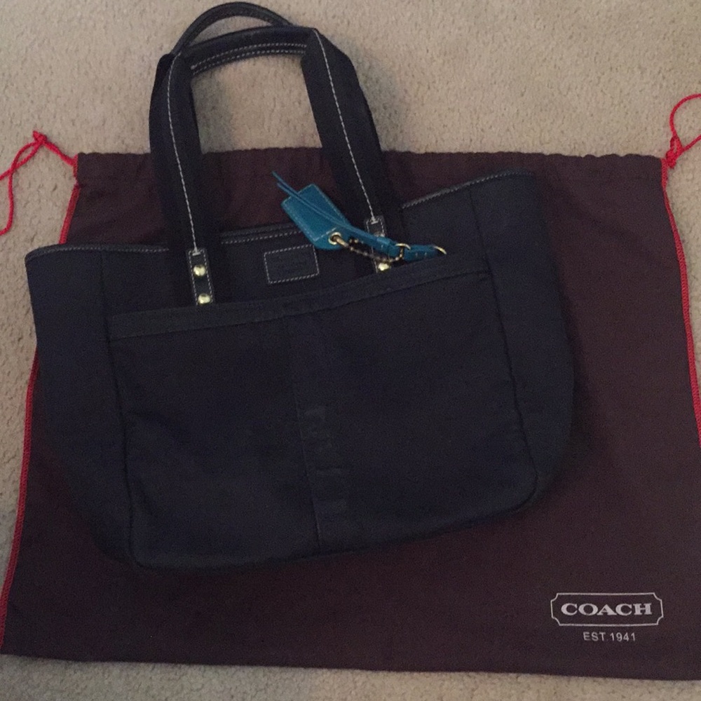 👜👜👜.  Coach handbag