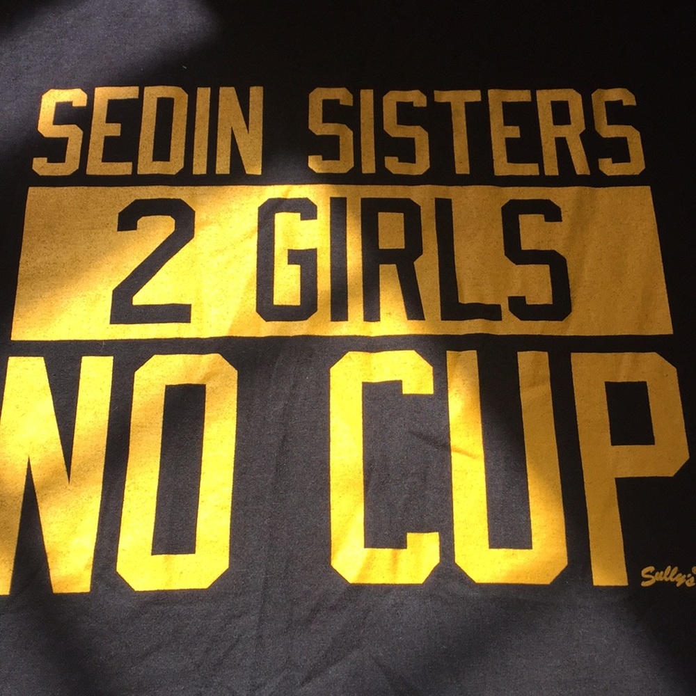 Boston Bruins tshirt