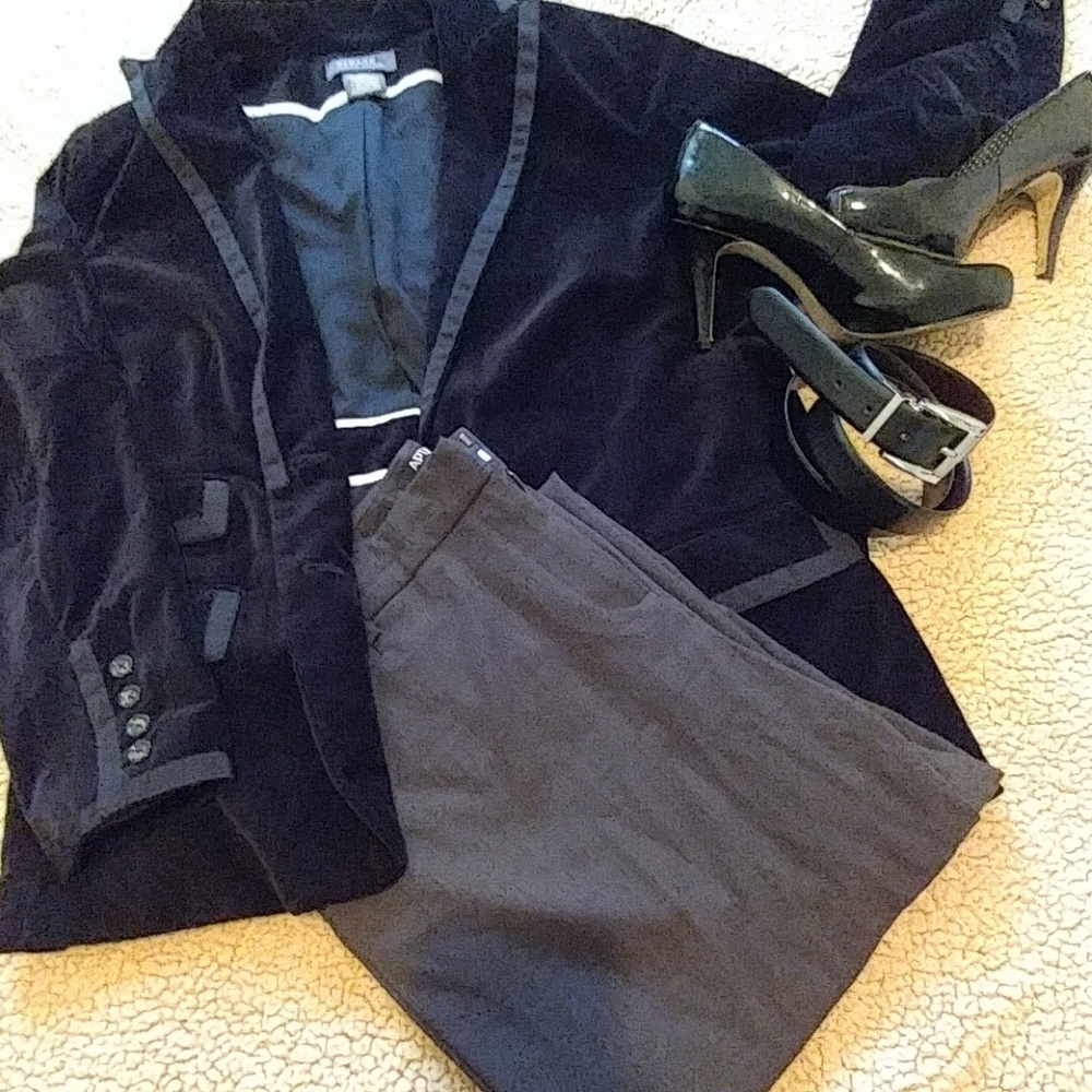 16W George velvet-like Blazer