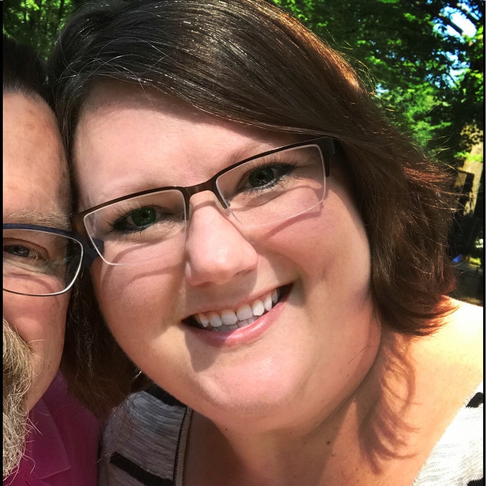 Meet your Posher, Angela