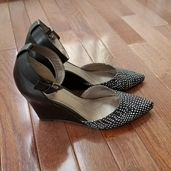 Tahari wedges - Picture 2 of 4