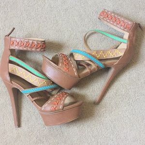 Zigs Soho Platform heels!