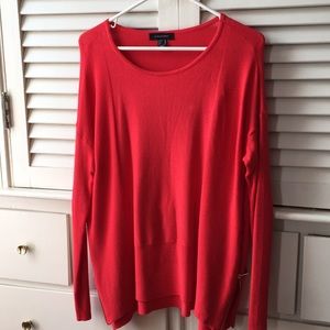 Red sweater with double side zip