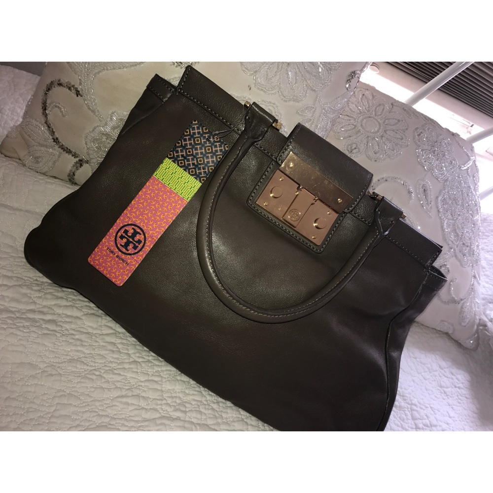 Brand new Tory Burch hand bag/satchel