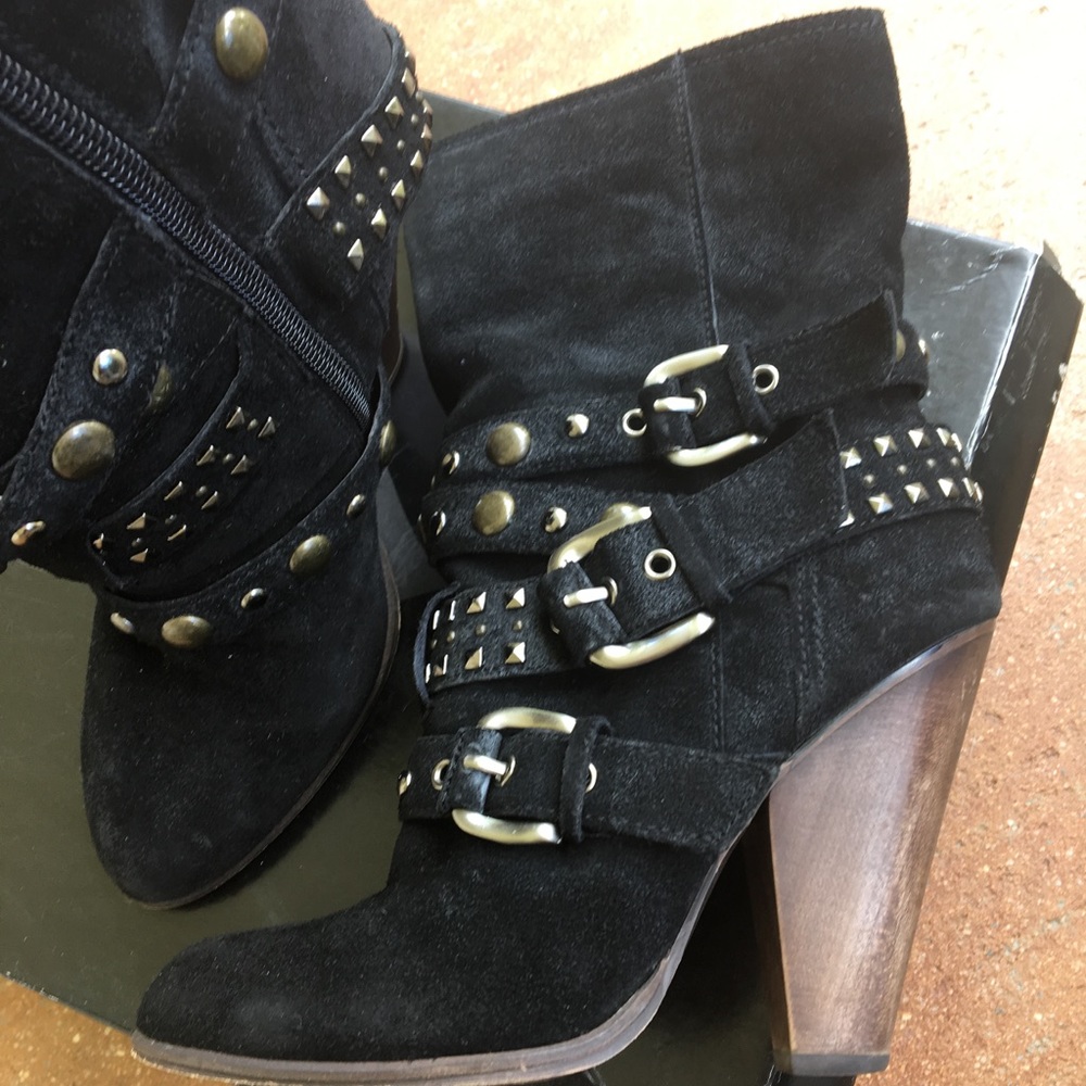 SM boots