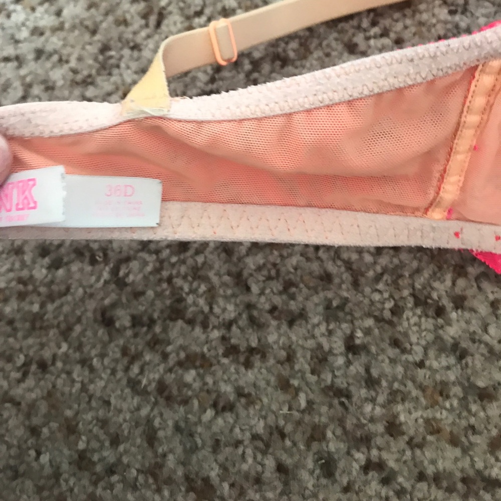 Pink bra - Picture 2 of 2