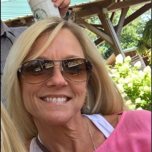 Meet your Posher, Tracy