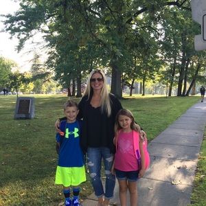 Meet your Posher, Laurie