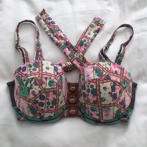 STRUCTURED MULTICOLORED BIKINI TOP