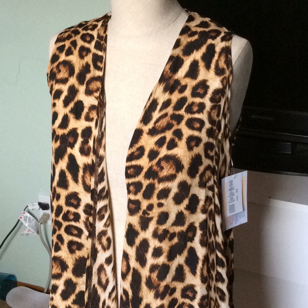 LULAROE JOY Cheetah print XS brand new with tags!