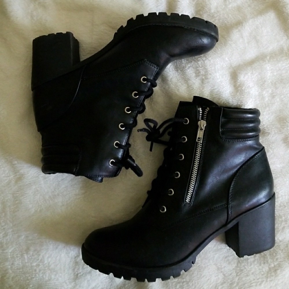 Mossimo Black Boots