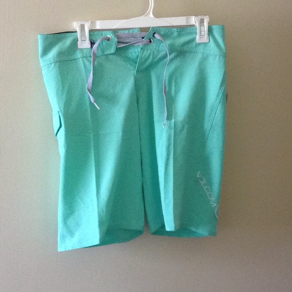 Volcom Other - NWT Volcom board shorts