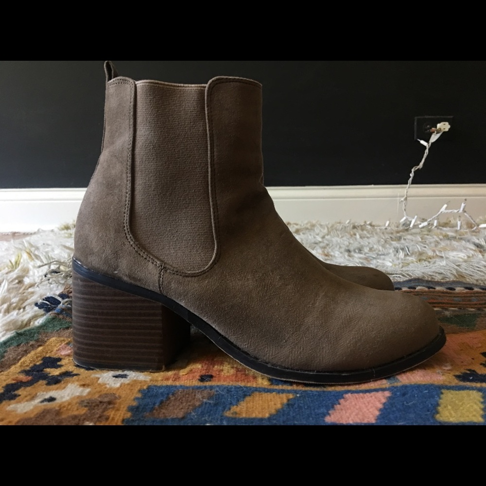 Very cool London Rebel boots from ASOS.