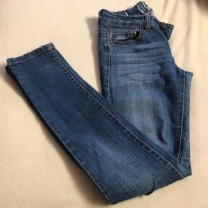 Juniors skinny jeans